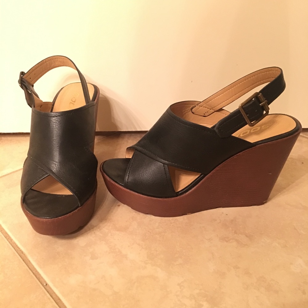 Soda Wedge Heel Size 7.5